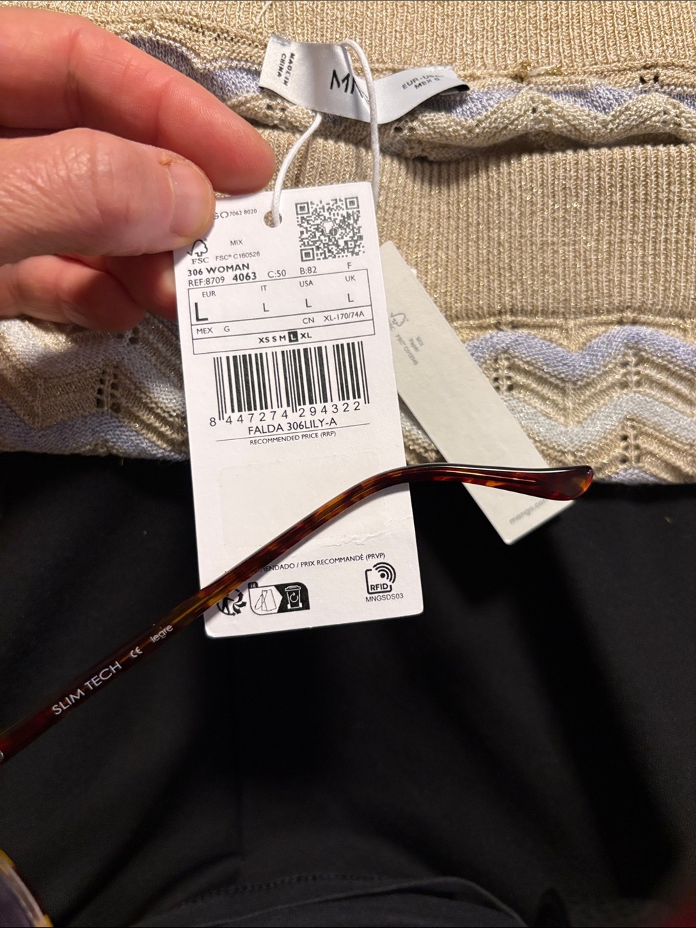 Mango midi knit skirt (pattern different than stock photo) - Picture 4 of 6